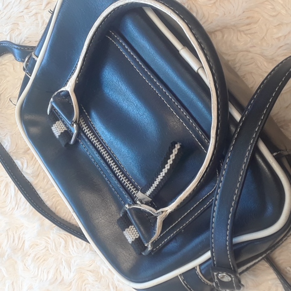 Black and Cream Hand Bag Y2K